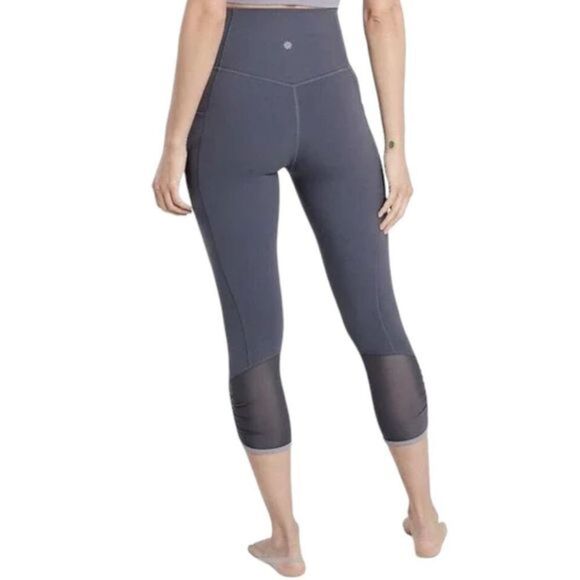 Athleta Salutation Stash Pocket II Capri Leggings Medieval Violet‎ Size 3X - Picture 2 of 11